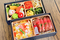 生だれ焼肉 鼓-【熨斗対応可】【冬限定】国産牛ローストビーフ＆蟹ちらしの2段御膳