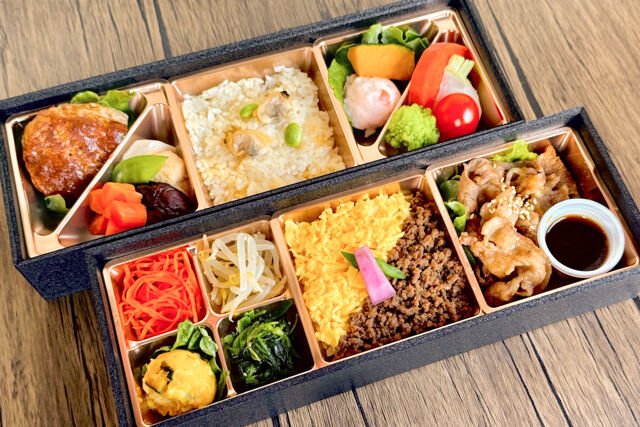 【熨斗対応可】厳選牛カルビ焼肉＆ハンバーグ2段御膳