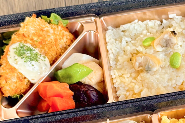生だれ焼肉 鼓-【熨斗対応可】厳選牛カルビ焼肉＆白身魚のフライ2段御膳