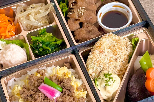 生だれ焼肉 鼓-厳選牛生だれカルビ焼肉と特製タルタルの白身魚のフライ御膳