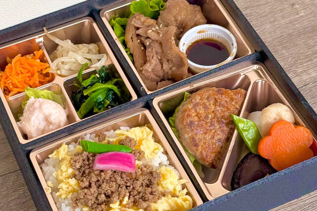 厳選牛生だれカルビ焼肉とハンバーグ御膳