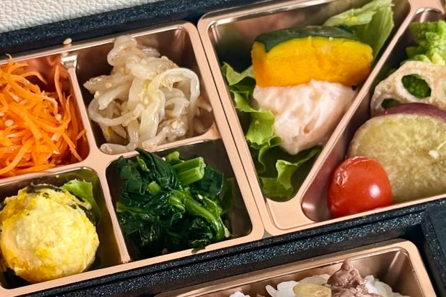 生だれ焼肉 鼓-【秋限定】厚切りねぎ塩はらみ焼肉＆肉ちらしの二段御膳