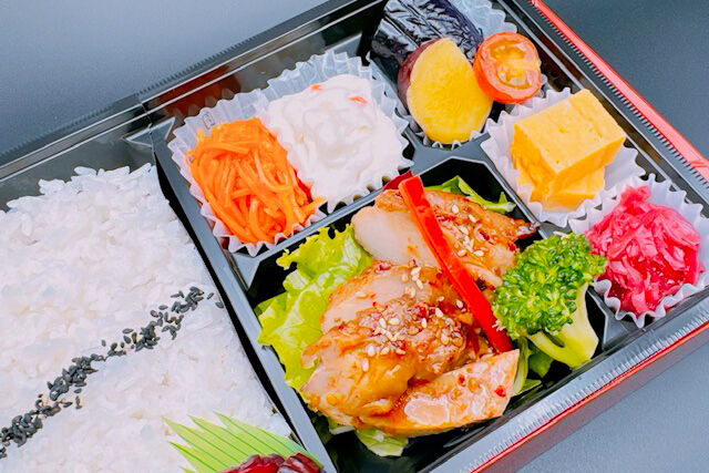 焼き芋の時間-若鶏炙り焼弁当