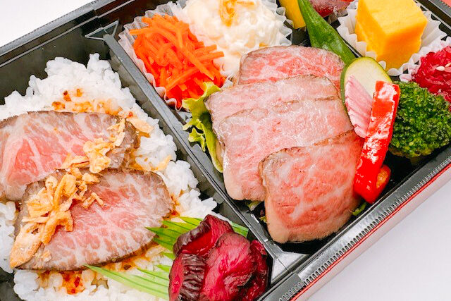 焼き芋の時間-黒毛和牛A5カルビステーキ弁当（黒毛和牛ローストビーフ）