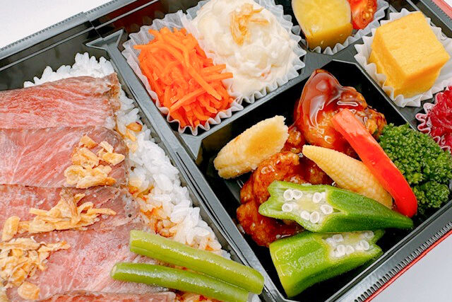 焼き芋の時間-黒酢あんかけ唐揚げ弁当（特選ロースステーキ）