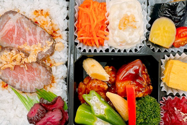 焼き芋の時間-黒酢あんかけ唐揚げ弁当（黒毛和牛ローストビーフ）