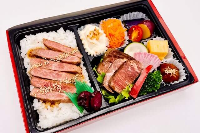 焼き芋の時間-サーロインステーキと牛ハラミステーキ弁当