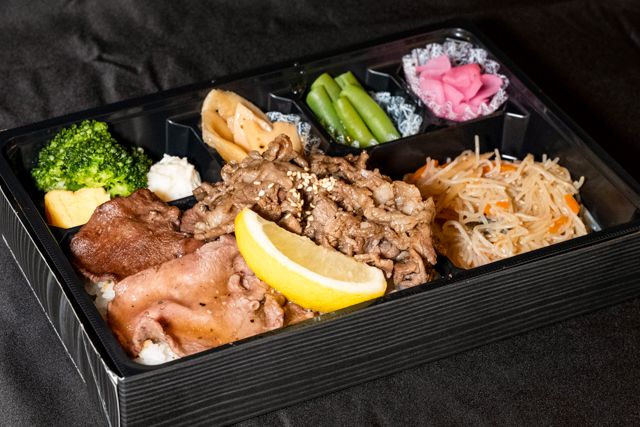 焼肉大成（東京店）-牛たん＆牛カルビ弁当