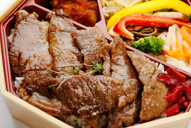 焼肉 三味-焼肉弁当（和牛特上カルビ）