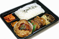 焼肉屋さんのお弁当-【コラボ弁当F】炭火焼肉・ハンバーグ