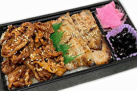 焼肉屋さんのお弁当-炭火焼豚ハーフ重（サムギョプサル・豚しゃぶ）