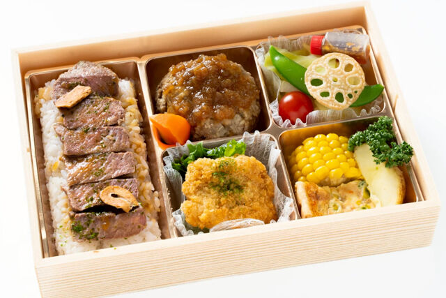 【高級折箱】 黒毛和牛ハンバーグ＆ロース芯ステーキ重の懐石風アソートBOX