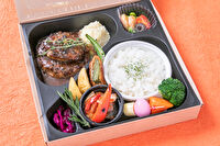 用賀GRILL ～Season Select Label～-【熨斗対応可】【ごちクル限定】フォアグラハンバーグトリュフソース