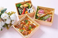 用賀GRILL ～Season Select Label～-～お祝い用～竹三段弁当