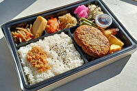 Yokohama Hamburg Steak 「SAGAWA」-和牛入りハンバーグ膳