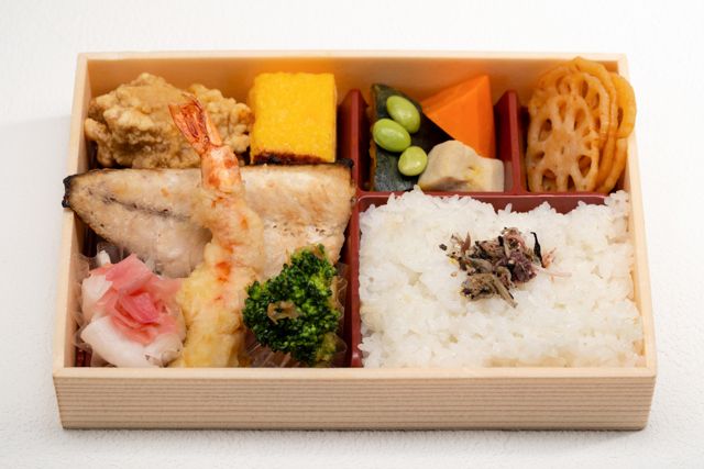 横濱うお時-【脂乗りが最高】サバの塩焼き御膳