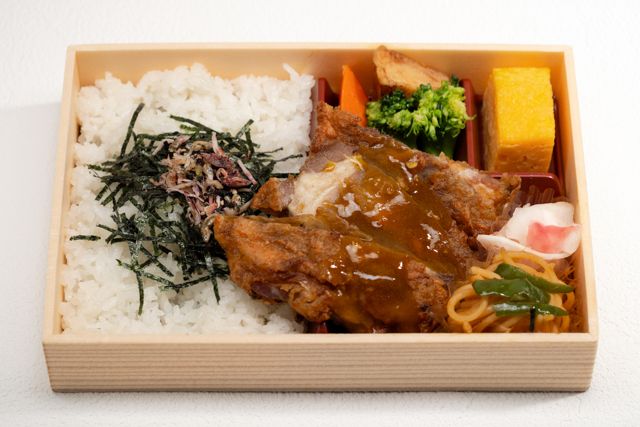 横濱うお時-【横浜蔦金】豚肉のパイコー風海苔弁