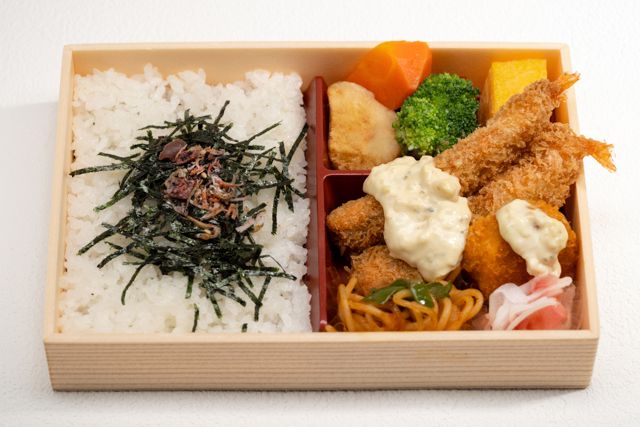 横濱うお時-【横浜蔦金】シーフードミックスフライ海苔弁