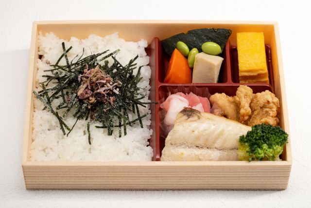 横濱うお時-【横浜蔦金】サバの塩焼き海苔弁