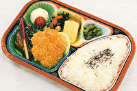 Y Plus Bento-【得弁】柔らかヒレカツ＆鯖味噌煮弁当