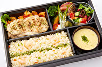 ユメズキッチン-【スープ付き】チキンの香草焼き＆ダブルサラダ弁当