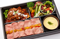 ユメズキッチン-ローストビーフ重とビーフシチュー弁当