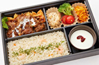 ユメズキッチン-牛タンルートのホロホロ柔らか煮込み弁当【デザート付き】