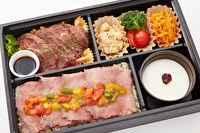 ユメズキッチン-ローストビーフ重と牛ランプステーキのバルサミコソース弁当【デザート付き】