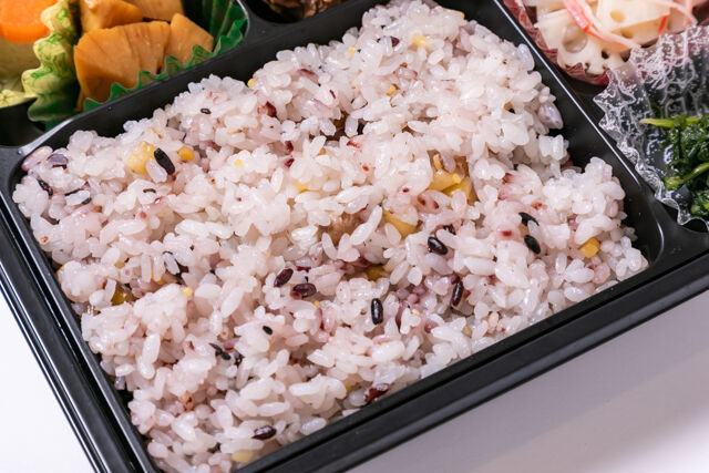 遊食彩旬 乃'SAN-ルイビ豚ハラミ焼肉弁当