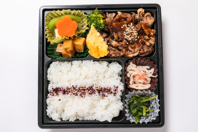 遊食彩旬 乃'SAN-ルイビ豚焼肉弁当
