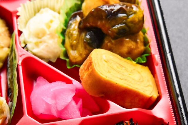 ざんぎ弁当 3代目 旭屋-旭屋特製幕の内弁当