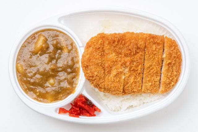 ザンギ弁当の店 たまちゃん-カツカレー