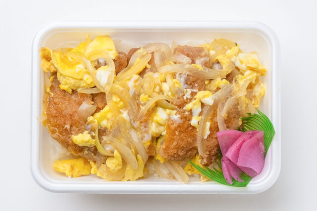 ザンギ弁当の店 たまちゃん-カツ重
